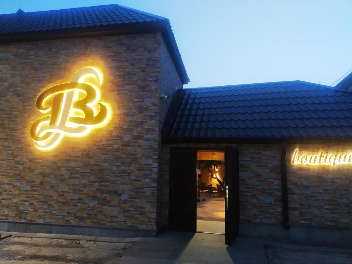 Boutique Living Hotel Jerevan Buitenkant foto
